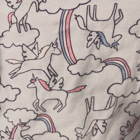 ✨ 3/$15 Old Navy 2T Long sleeve top - Picture 2 of 3